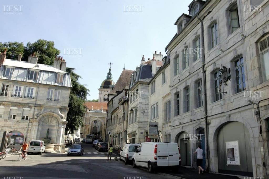 L'Appartement Du Voisin D'Hugo Besancon Luaran gambar