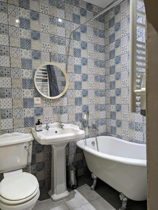 L'Appartement Du Voisin D'Hugo Besancon Luaran gambar